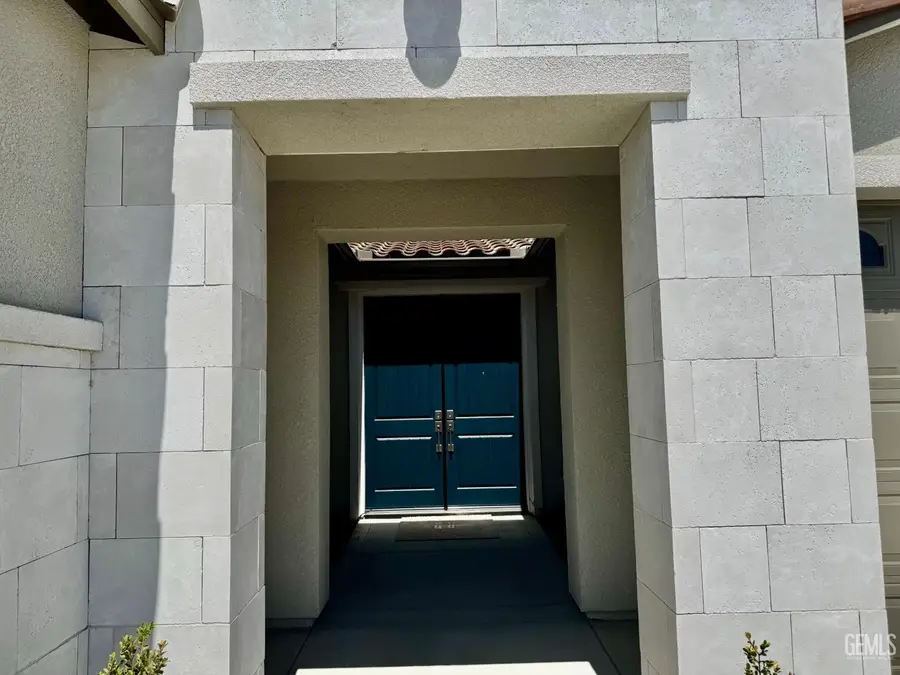 14712 WHITTINGTON, Bakersfield, CA 93311 - #2