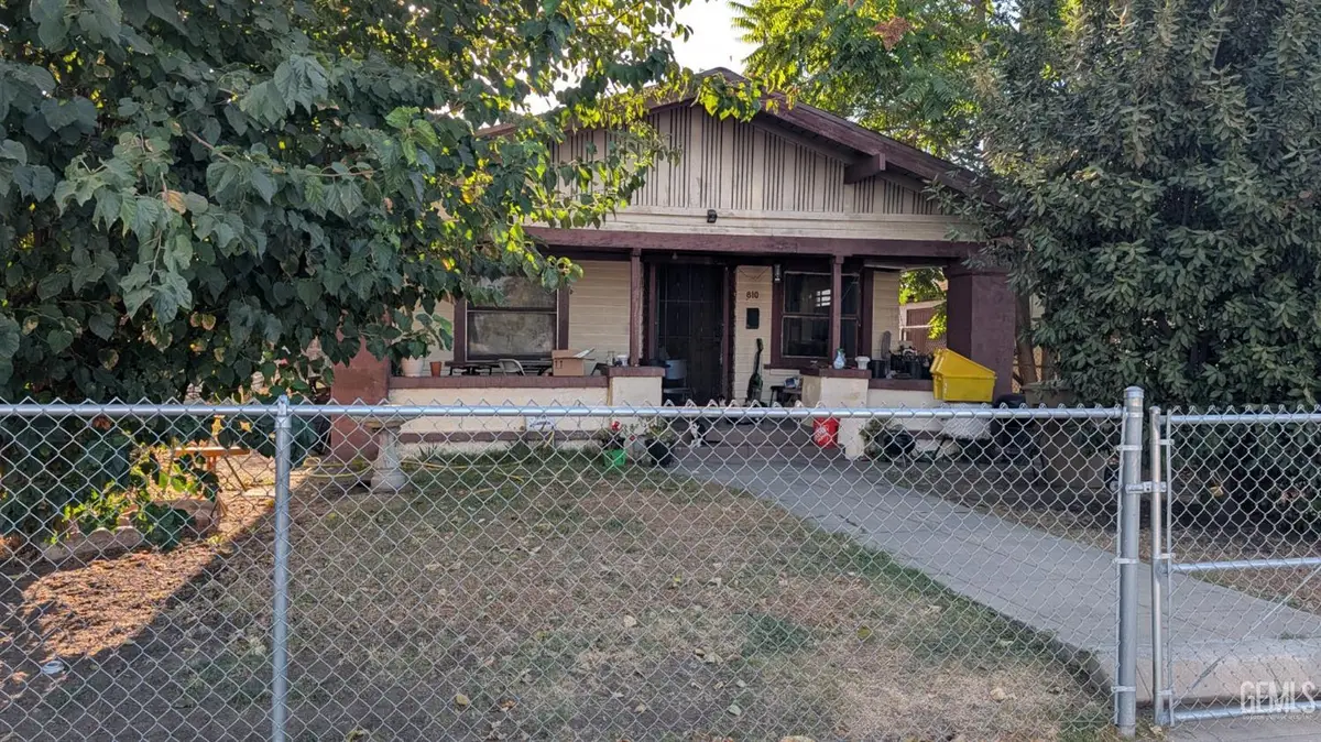 810 N STREET, Bakersfield, CA 93304 - #1