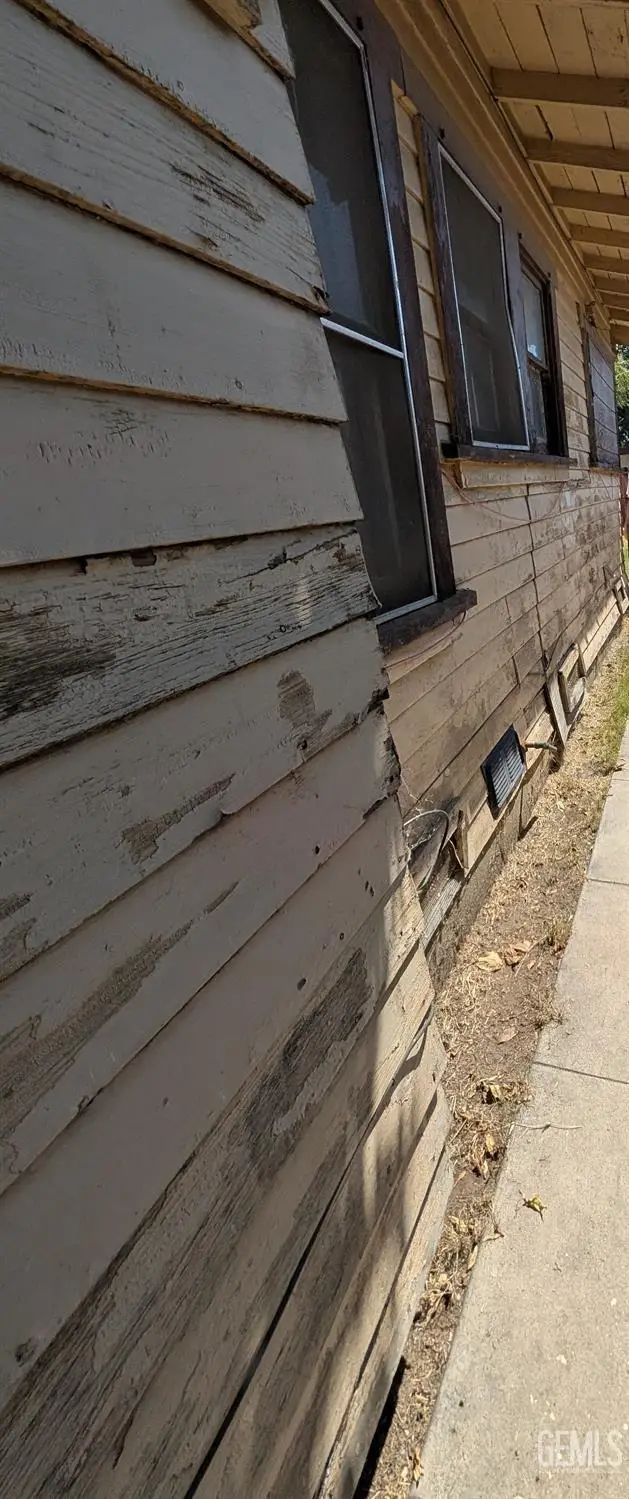 810 N STREET, Bakersfield, CA 93304 - #3