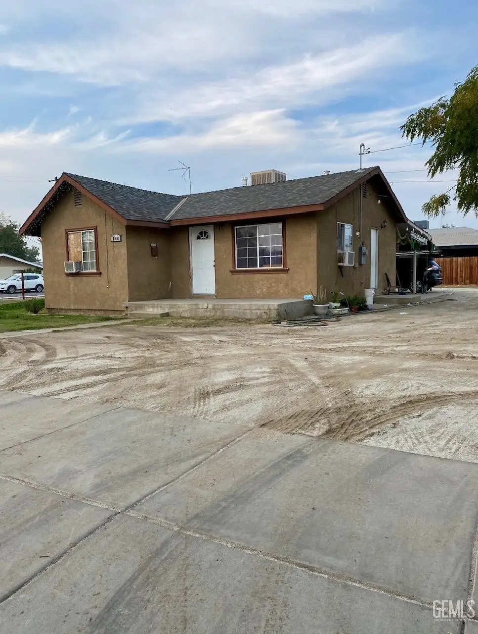 456 W SHERWOOD AVENUE, McFarland, CA 93250 - #1