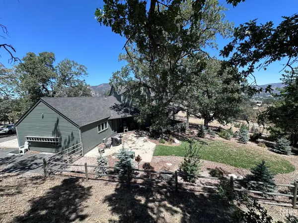 30880 PINEDALE DRIVE, Tehachapi, CA 93561