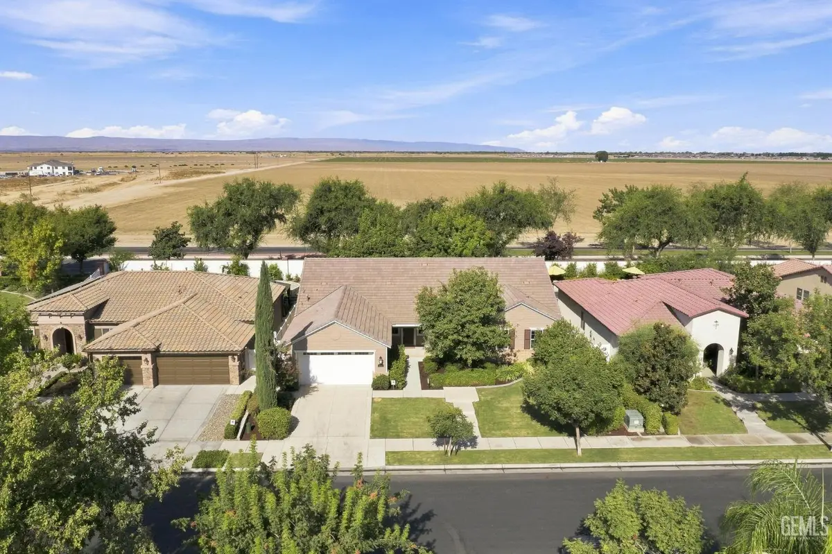 3113 BARROWBY STREET, Bakersfield, CA 93311 - #1