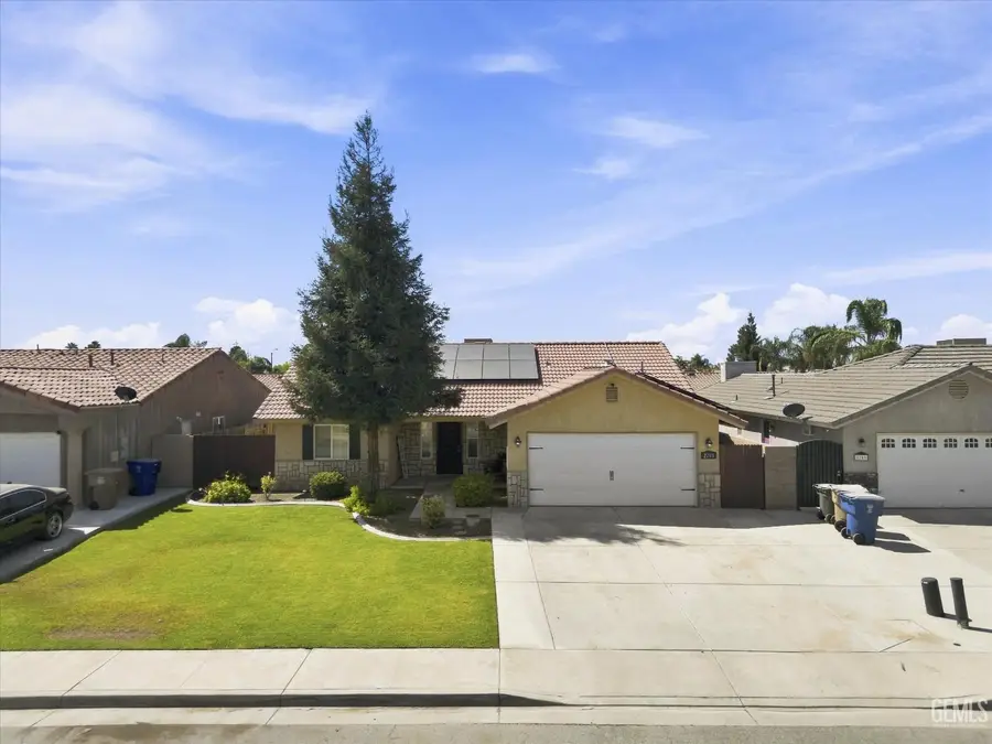 2705 MACAU STREET, Bakersfield, CA 93313 - #2