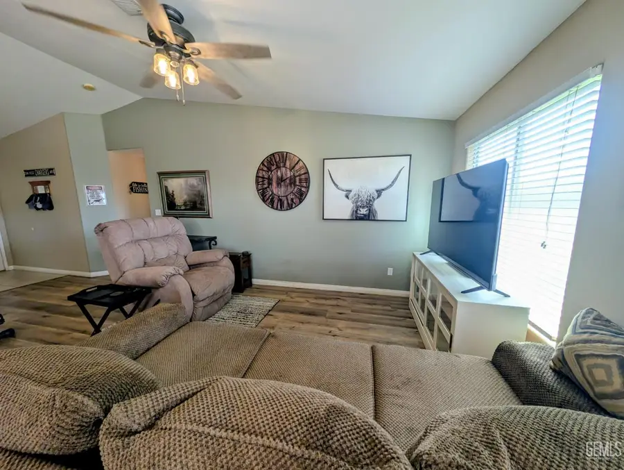 115 MISTY MEADOW DRIVE, Bakersfield, CA 93308 - #2