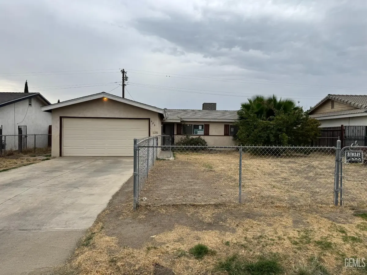 423 HELEN WAY, Bakersfield, CA 93307 - #1