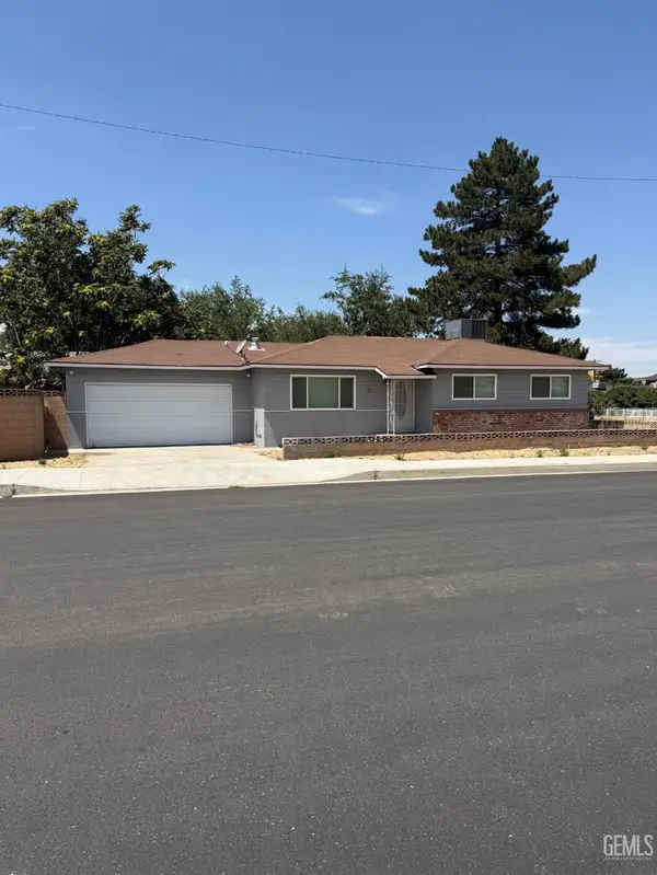 121 N DAVIS STREET, Tehachapi, CA 93561