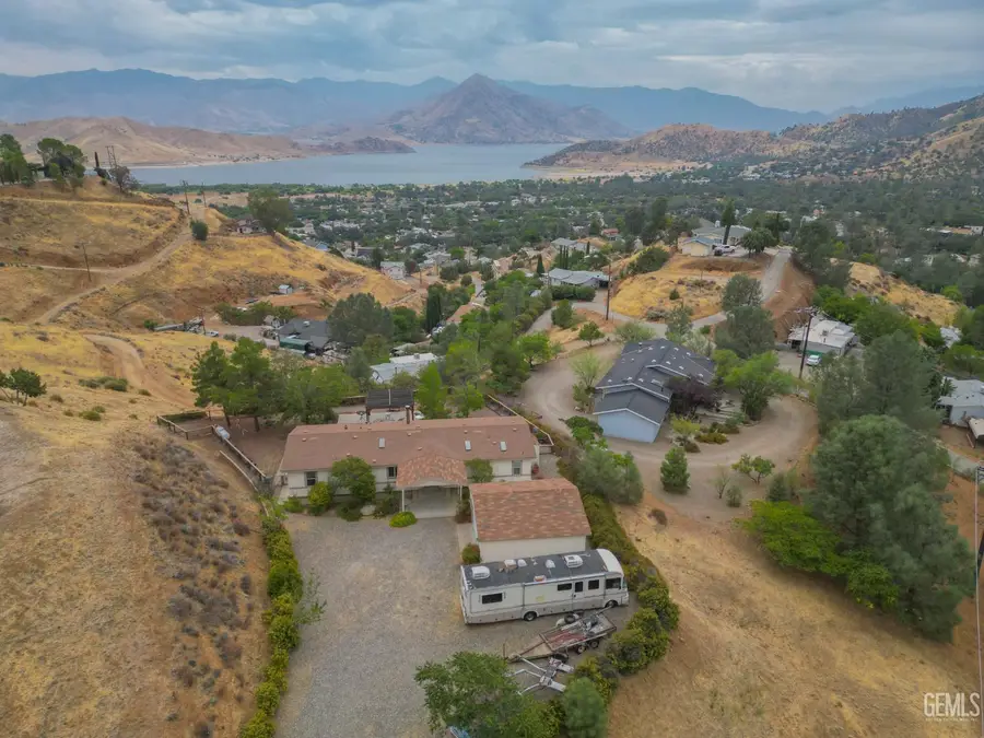 1120 SIERRA VISTA DRIVE, Wofford Heights, CA 93285 - #2