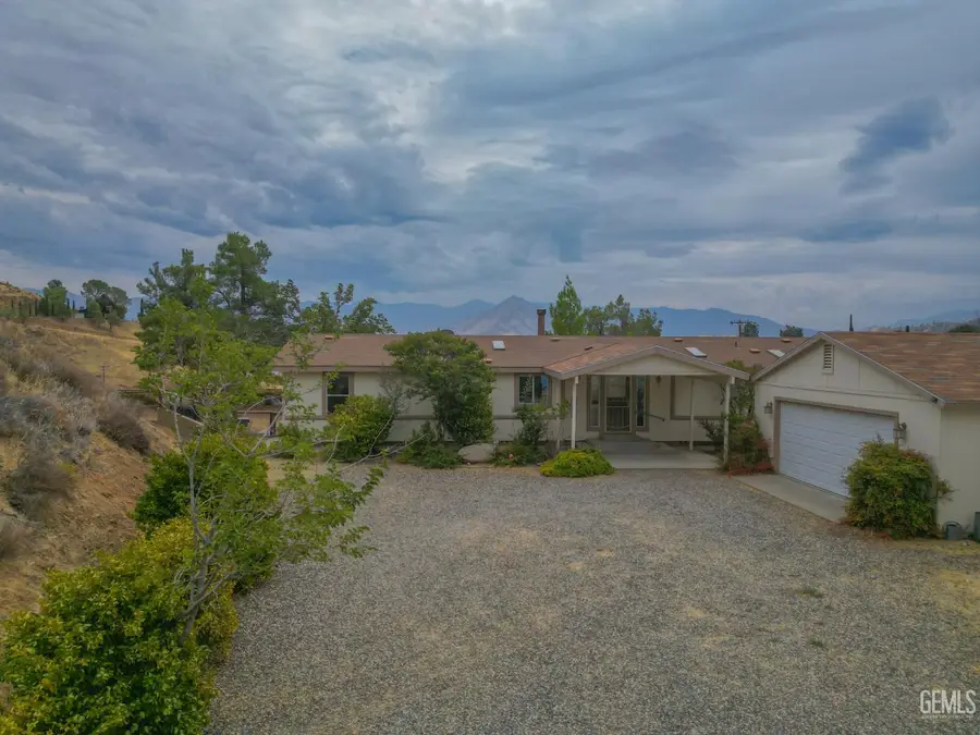 1120 SIERRA VISTA DRIVE, Wofford Heights, CA 93285 - #3