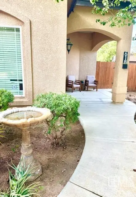 618 MOUNTAIN MIST CT., Bakersfield, CA 93308 - #3