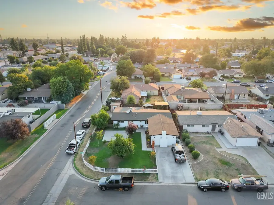 101 CANDY STREET, Bakersfield, CA 93309 - #2
