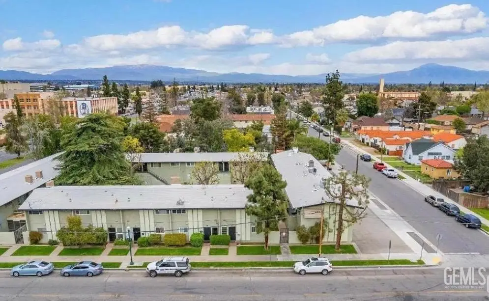 1100 OLEANDER AVENUE, Bakersfield, CA 93304 - #1