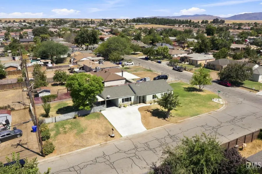 8416 LEXINGTON AVENUE, Bakersfield, CA 93306 - #3