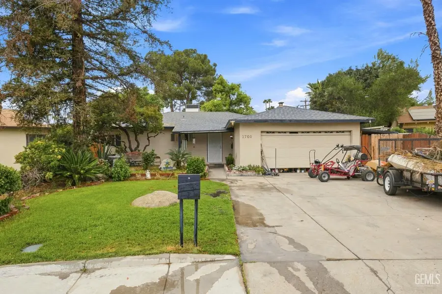 1701 CROMWELL COURT, Bakersfield, CA 93304 - #2