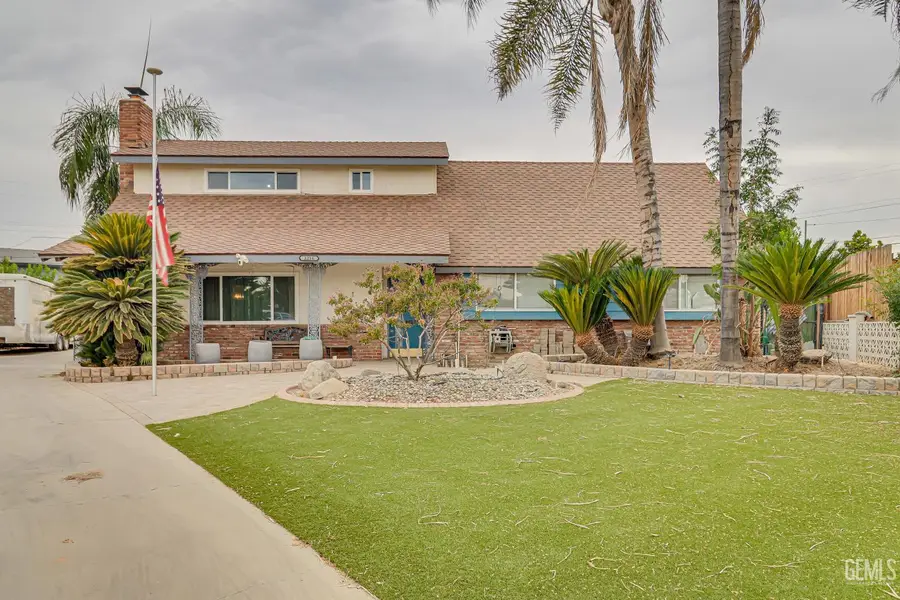 2216 LACEY STREET, Bakersfield, CA 93304 - #2