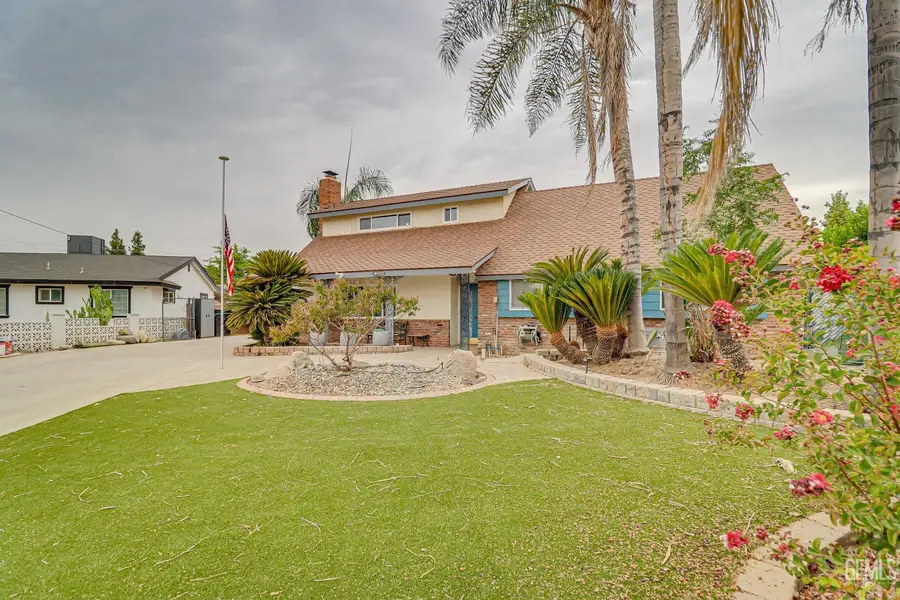 2216 LACEY STREET, Bakersfield, CA 93304 - #3