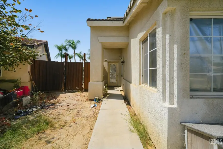 6421 CEDAR SPRINGS DRIVE, Bakersfield, CA 93313 - #3