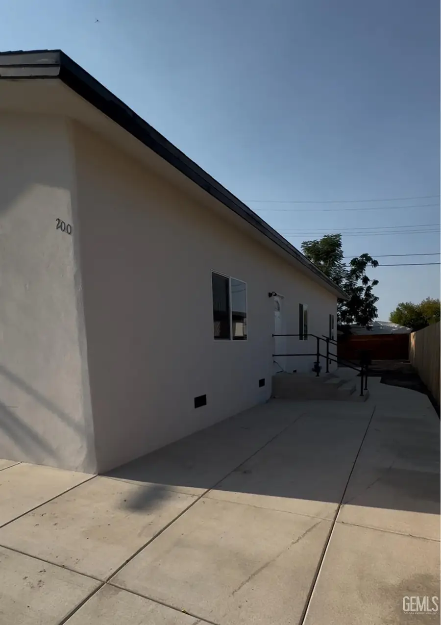 200 E 2ND STREET, Buttonwillow, CA 93206 - #2