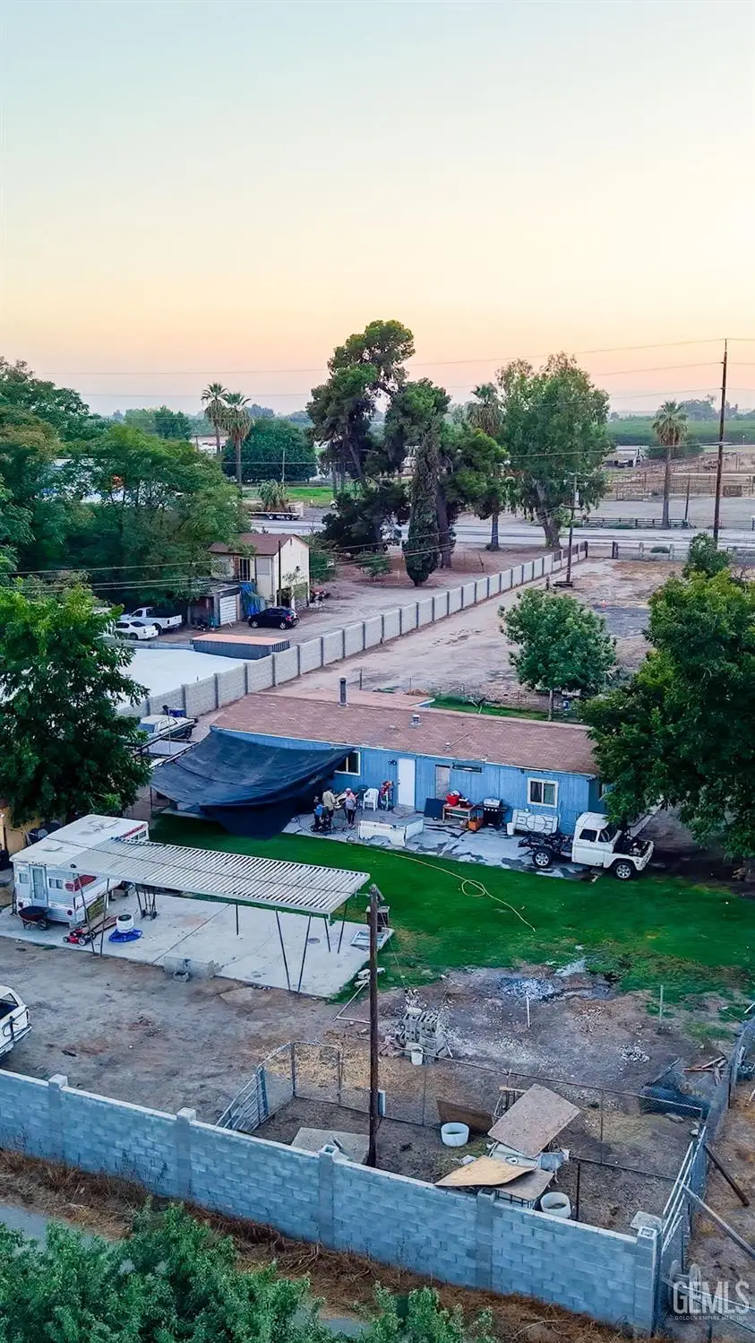 13610 S UNION AVENUE, Bakersfield, CA 93307 - #2