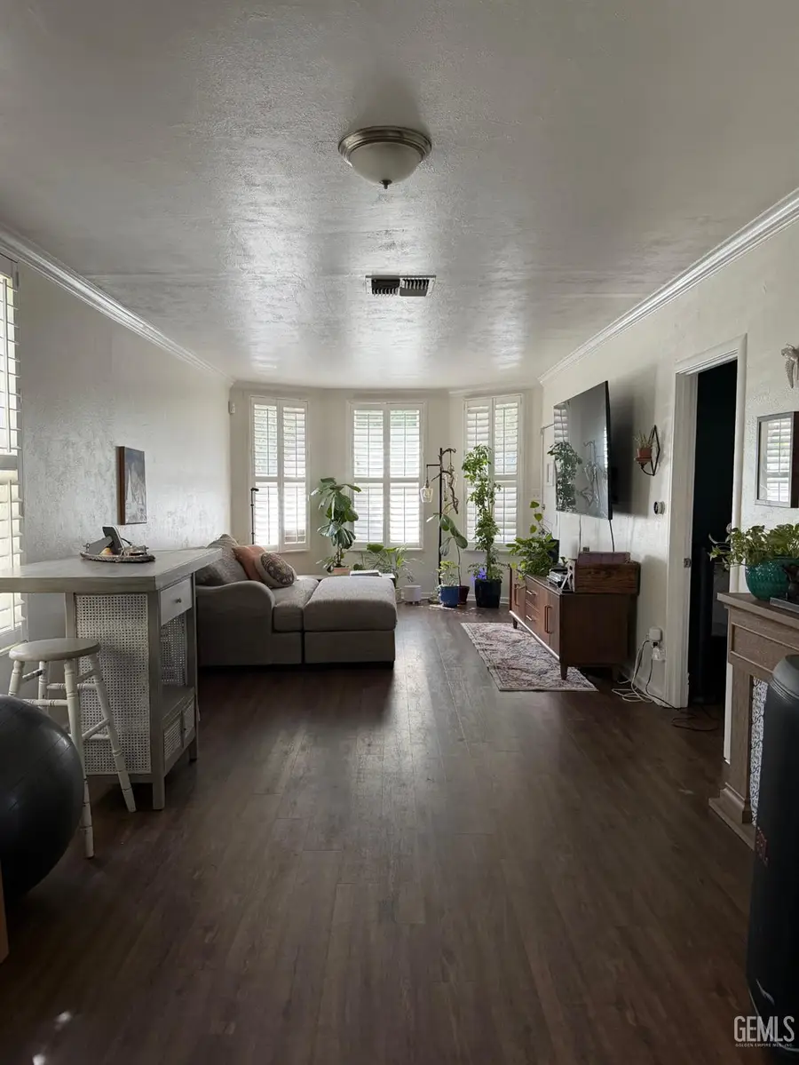 2128 E STREET, Bakersfield, CA 93301 - #3