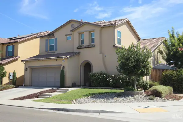 1115 SANDERS AVENUE, Clovis, CA 93619