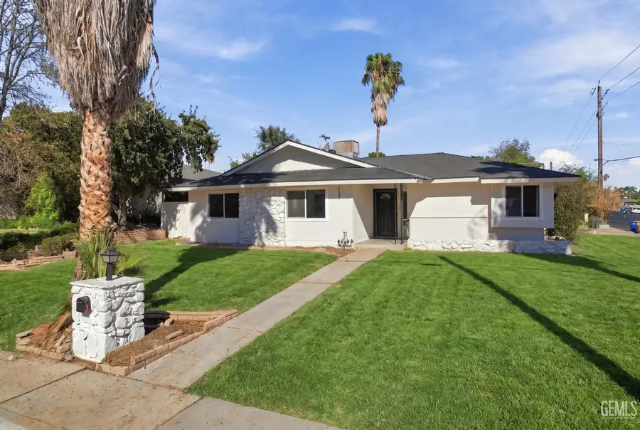 3301 STERLING ROAD, Bakersfield, CA 93306 - #3