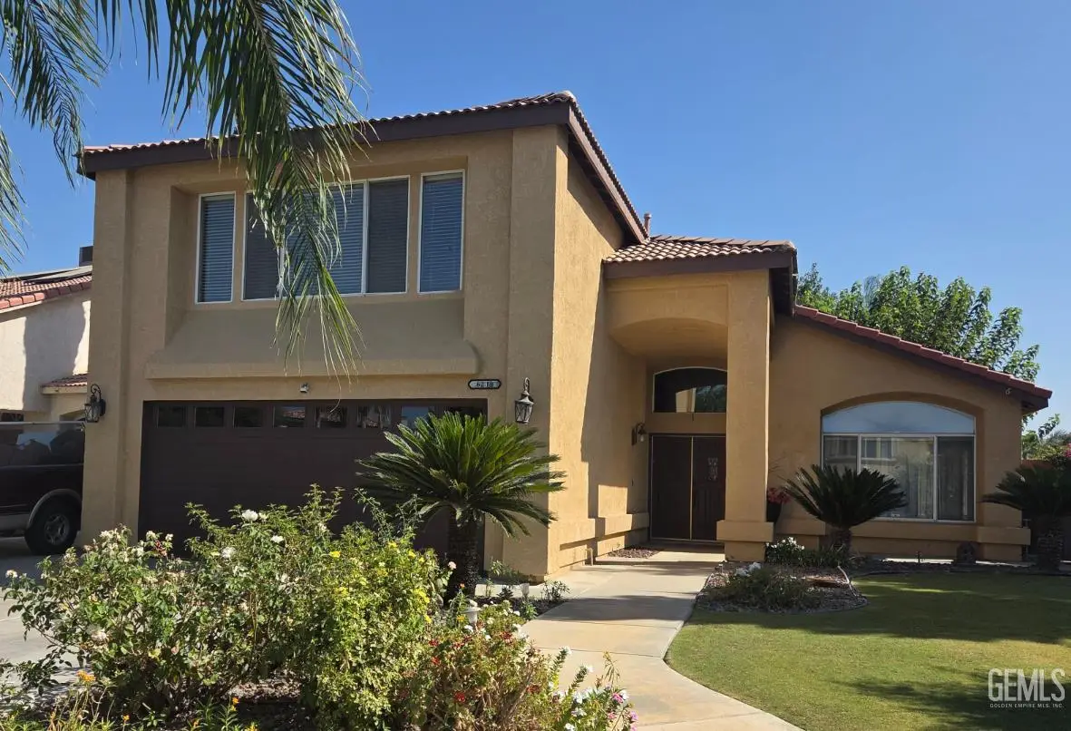 6215 CARTAGENA AVENUE, Bakersfield, CA 93313 - #1