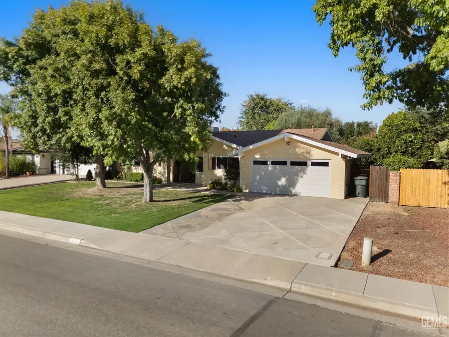 316 BERMUDA STREET, Bakersfield, CA 93309 - #3