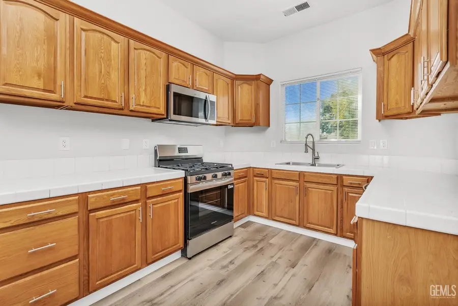 2020 IRONBARK STREET, Wasco, CA 93280 - #3