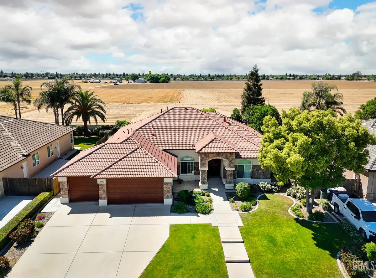 10117 SILVERTHORNE DRIVE, Bakersfield, CA 93314 - #1