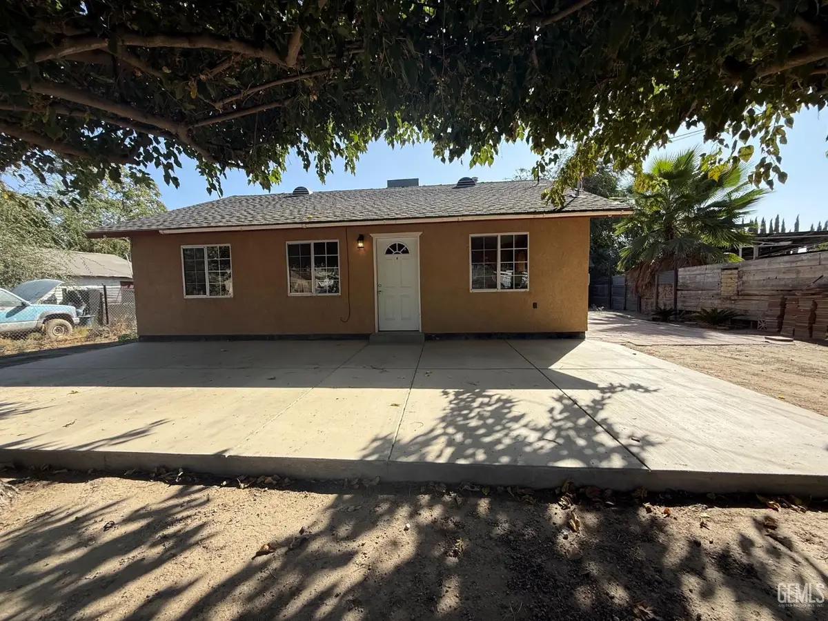 18490 BAYLESS AVENUE, Shafter, CA 93263 - #1