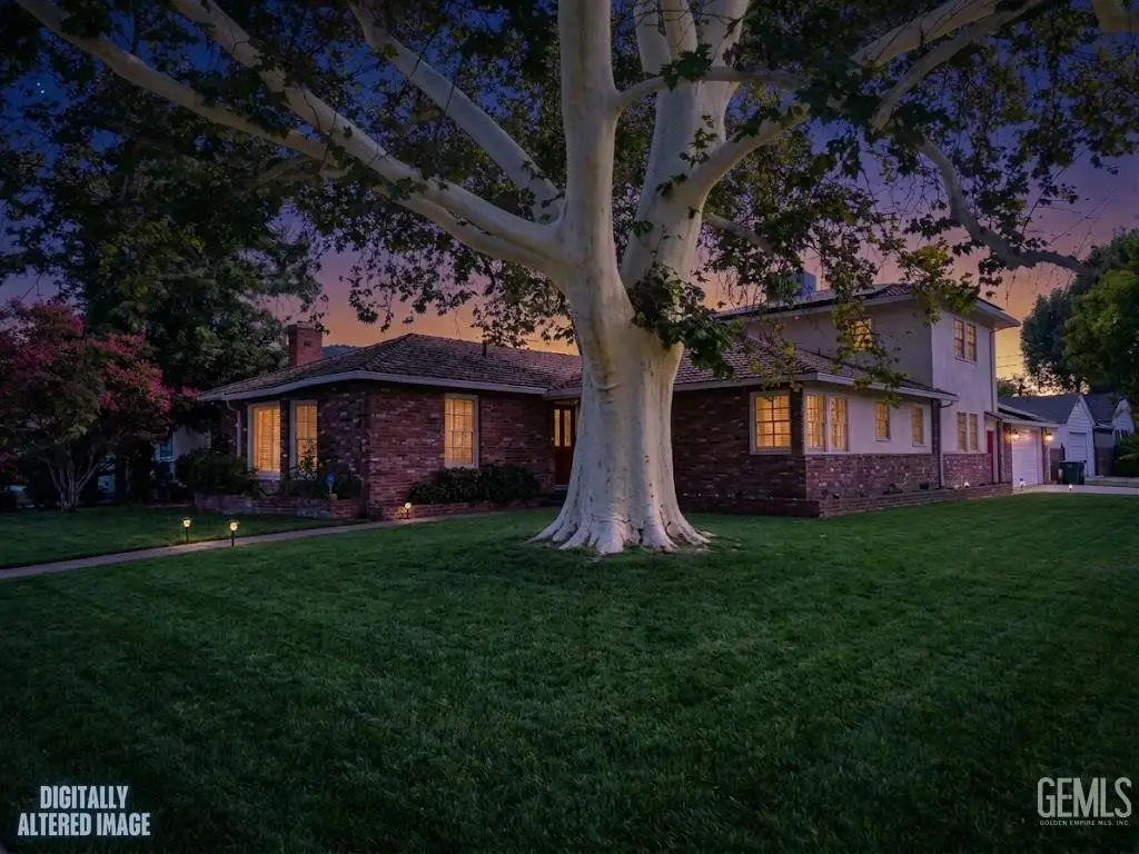 2500 PINE STREET, Bakersfield, CA 93301 - #1