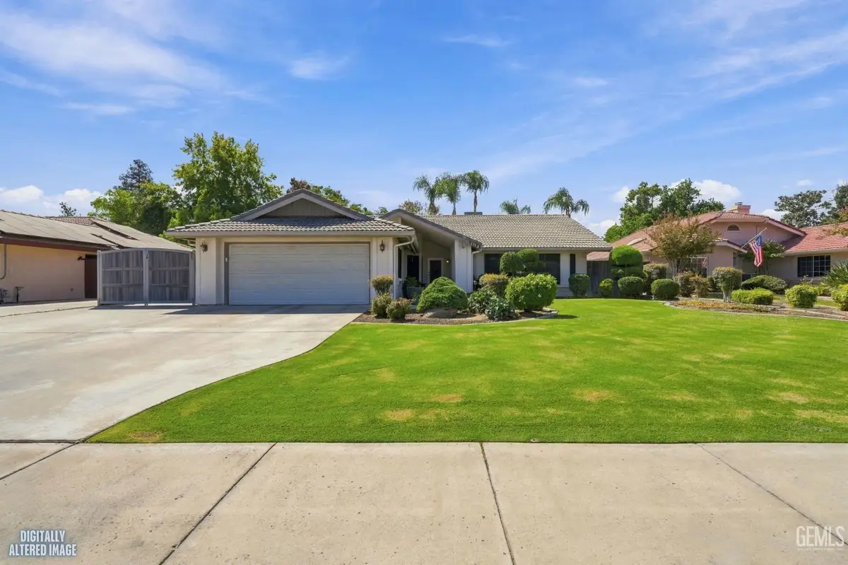 9313 TOTEM AVENUE, Bakersfield, CA 93312 - #1
