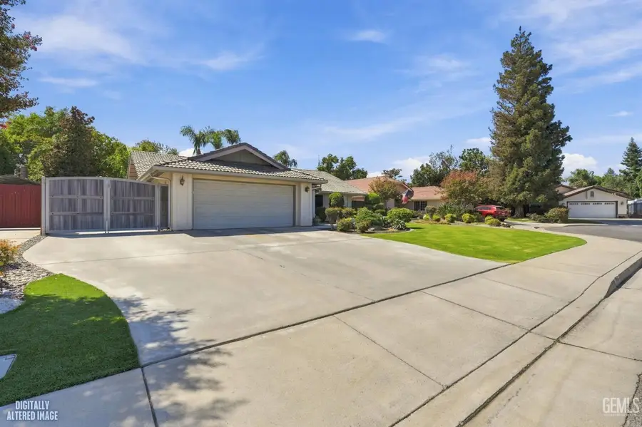9313 TOTEM AVENUE, Bakersfield, CA 93312 - #2