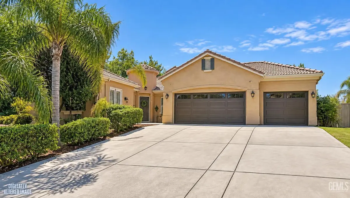 6702 CANALETTO AVENUE, Bakersfield, CA 93306 - #1