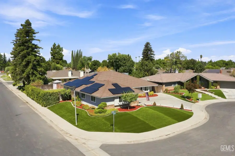 5101 DEWALT STREET, Bakersfield, CA 93308 - #3