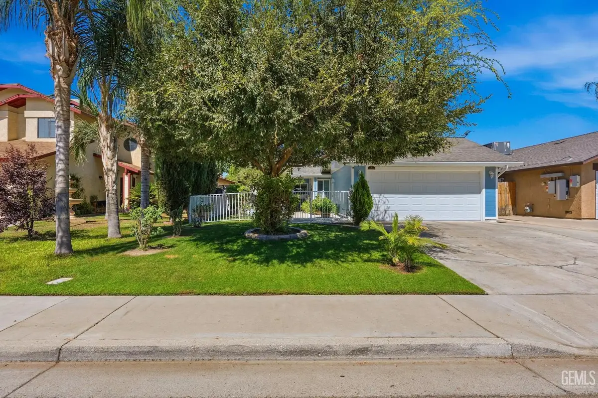 1004 ADELAIDE AVENUE, Bakersfield, CA 93307 - #1