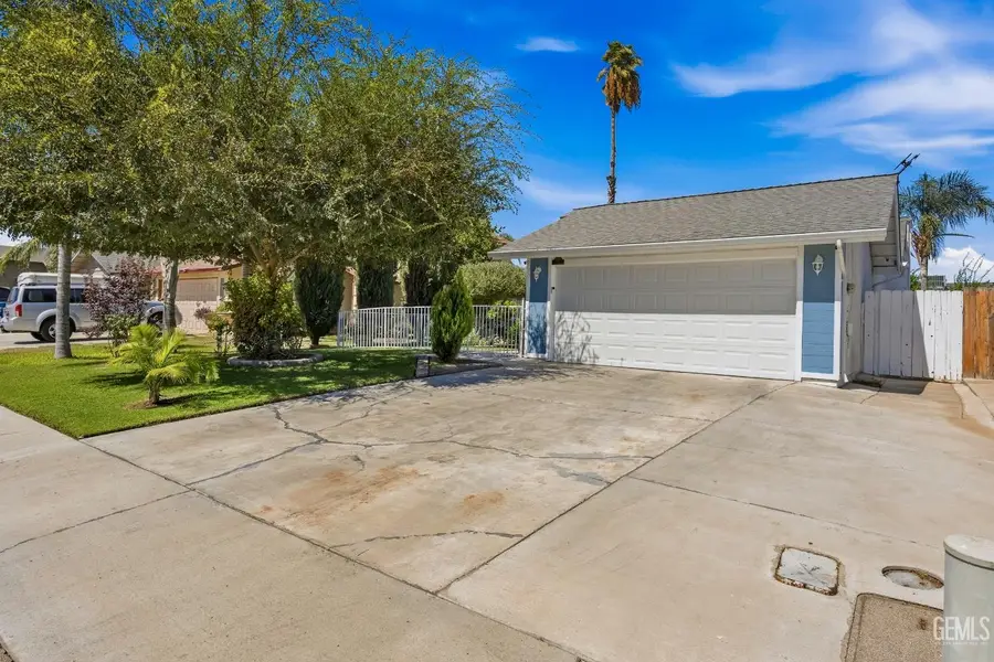1004 ADELAIDE AVENUE, Bakersfield, CA 93307 - #3