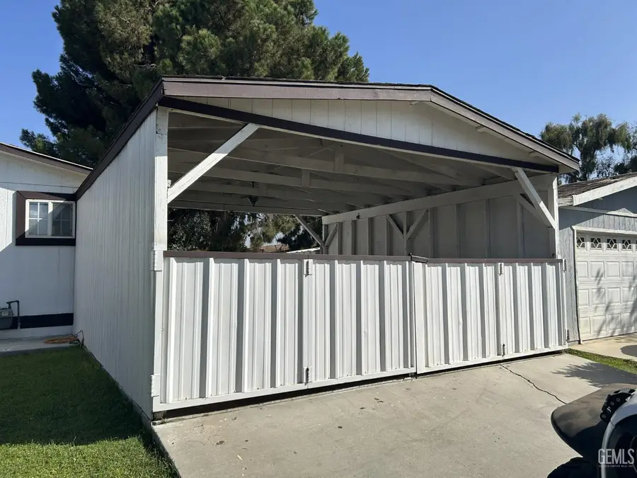 601 PACHECO ROAD #18, Bakersfield, CA 93307 - #2