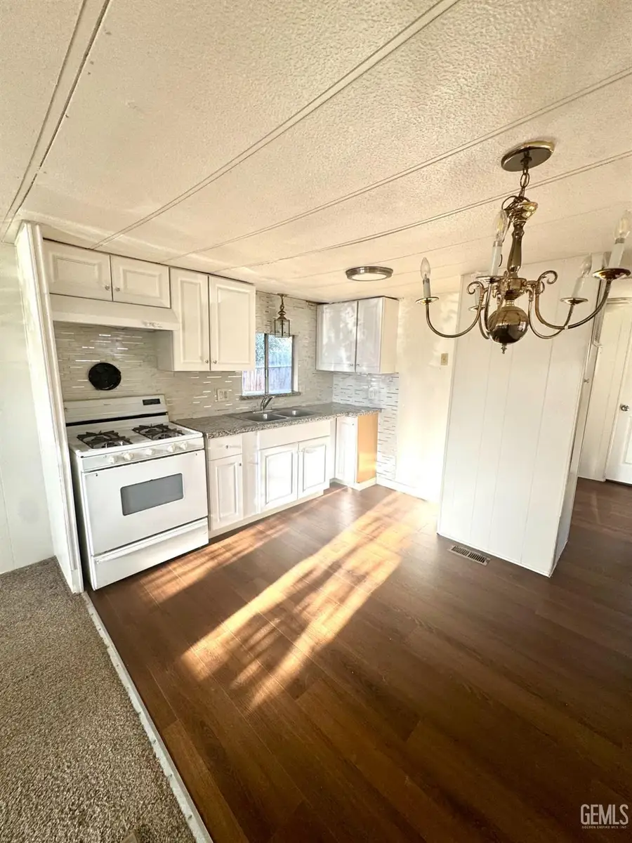 700 S SHAFTER AVE #35, Shafter, CA 93263 - #3