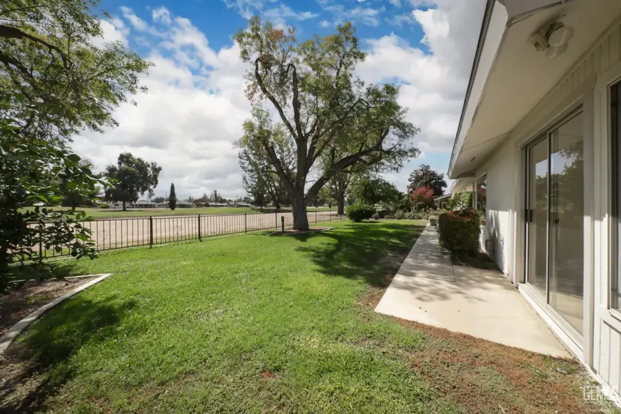 6009 DESERT HILLS AVENUE, Bakersfield, CA 93309 - #3