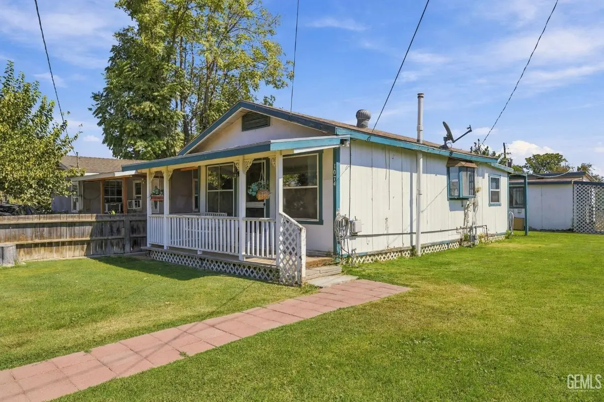 1074 PARK LANE, Shafter, CA 93263 - #1