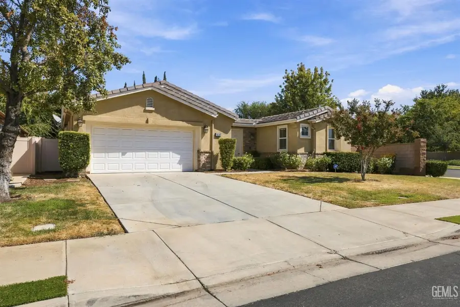 10306 VALE ROYALE DRIVE, Bakersfield, CA 93306 - #3