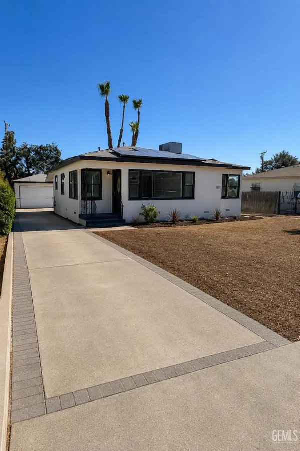 13 LA MESA DRIVE, Bakersfield, CA 93305