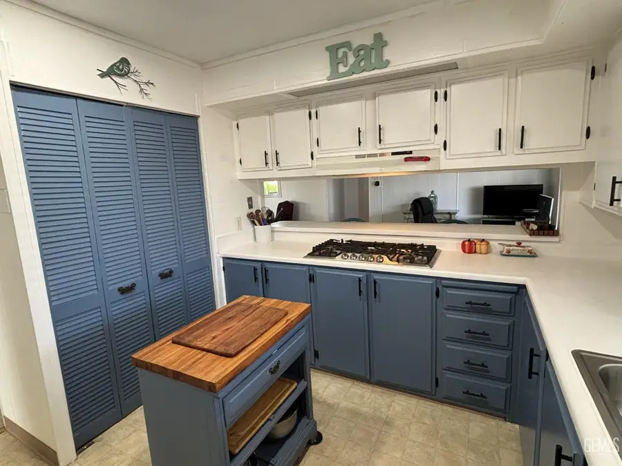 183 KINGS LANE, Bakersfield, CA 93308 - #3
