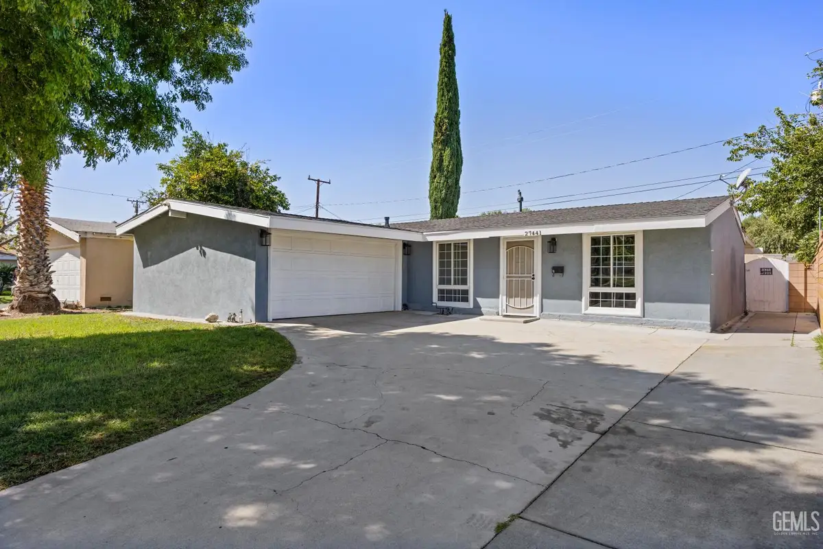 27441 WALNUT SPRINGS AVENUE, Santa Clarita, CA 91351 - #1