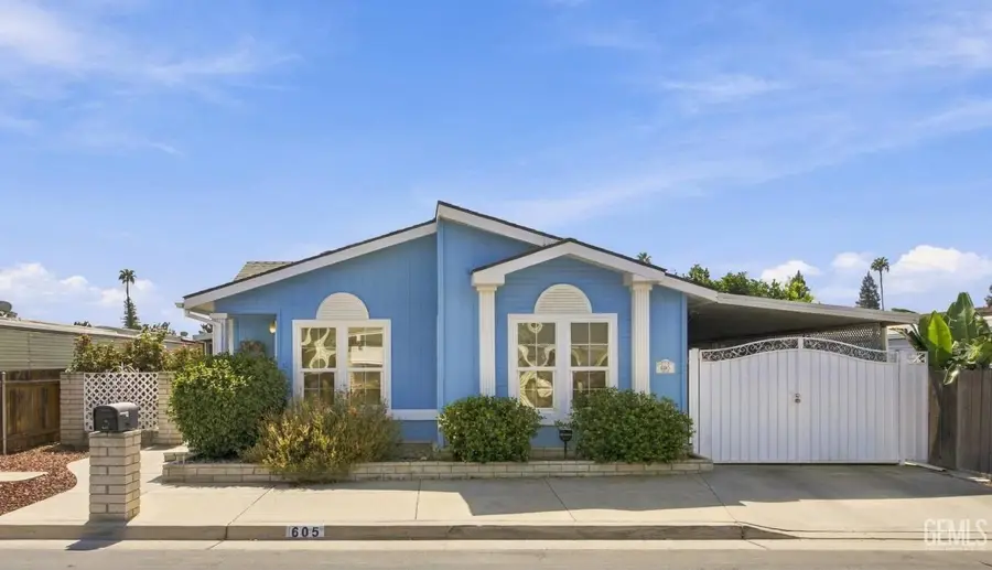 605 44TH STREET, Bakersfield, CA 93301 - #2