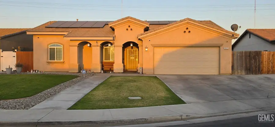 1611 BREA STREET, Bakersfield, CA 93307 - #3
