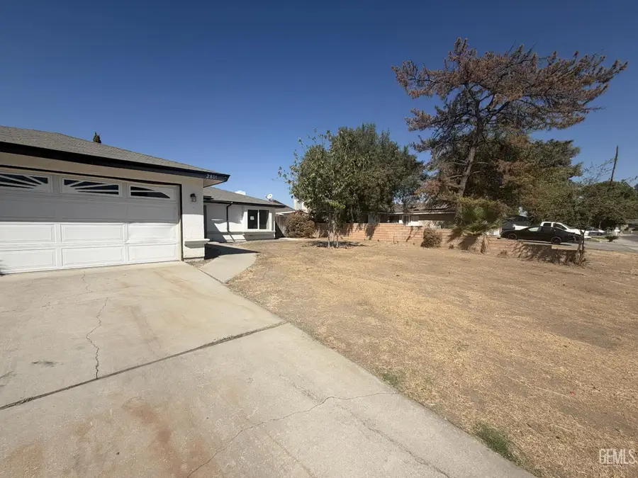 2801 BELDEN LANE, Bakersfield, CA 93309 - #3