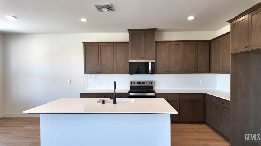 8012 COLUMBIA RIVER, Bakersfield, CA 93311 - #3