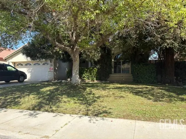 810 DARLINGHAM COURT, Bakersfield, CA 93312 - #1